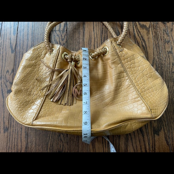 Michael Kors Bag - Picture 6 of 7